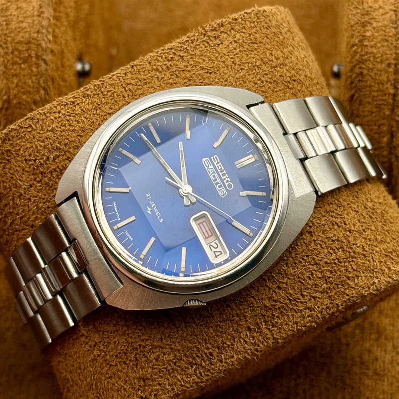 Seiko Seiko - Actus "Vibrant Blue Sunburst" - Ingen mindstepris - 7019-7210 - Men - 1973 vintage watch - image 1