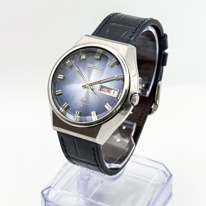 Seiko Seiko - Lord Matic "Gradient Blue Sunburst" [Serviced] 彩夢 (Saimu) – Colorful Dream - No Reserve Price - 5606-8060 - Men - 1974 vintage watch - image 1