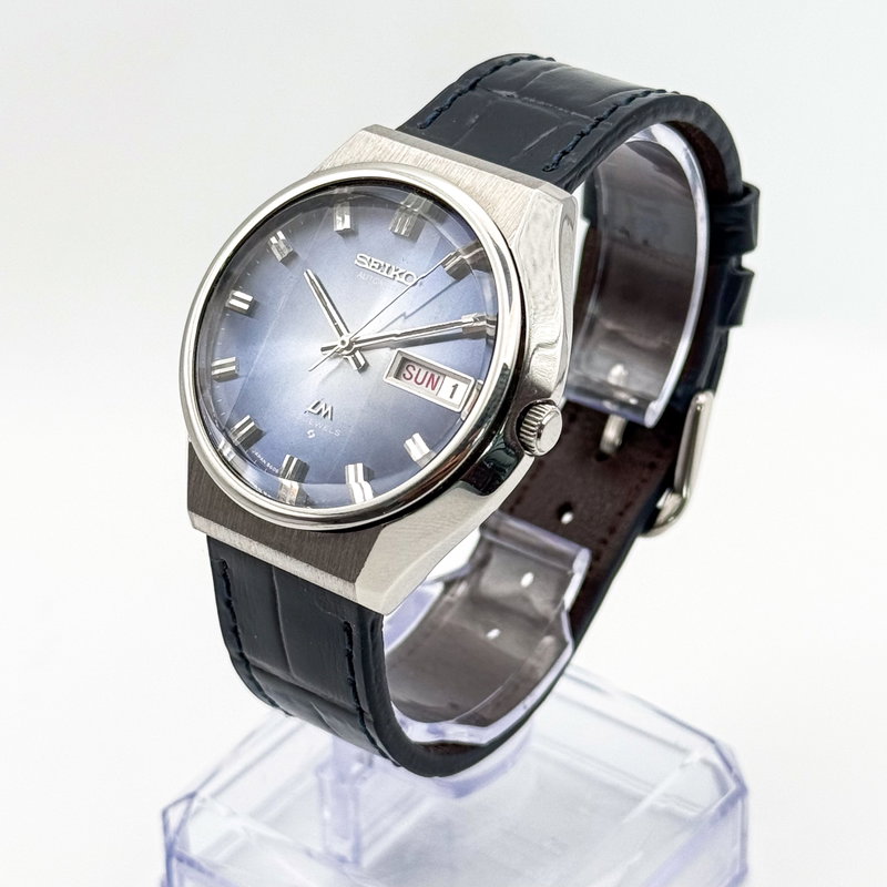 Seiko Seiko - Lord Matic "Gradient Blue Sunburst" [Serviced] 彩夢 (Saimu) – Colorful Dream - No Reserve Price - 5606-8060 - Men - 1974 vintage watch - image 2