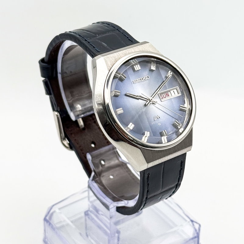Seiko Seiko - Lord Matic "Gradient Blue Sunburst" [Serviced] 彩夢 (Saimu) – Colorful Dream - No Reserve Price - 5606-8060 - Men - 1974 vintage watch - image 4