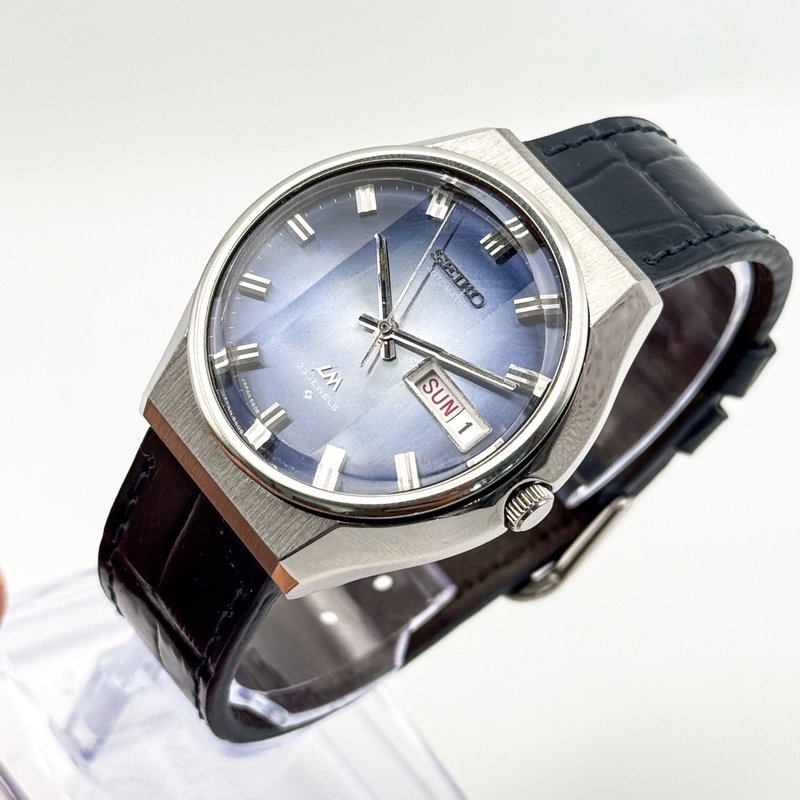 Seiko Seiko - Lord Matic "Gradient Blue Sunburst" [Serviced] 彩夢 (Saimu) – Colorful Dream - No Reserve Price - 5606-8060 - Men - 1974 vintage watch - image 8