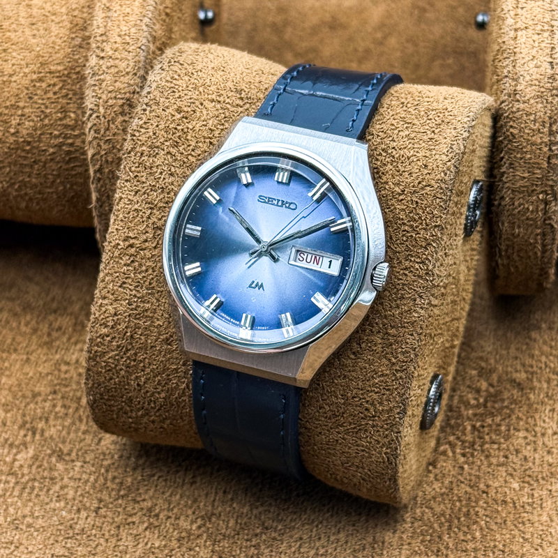 Seiko Seiko - Lord Matic "Gradient Blue Sunburst" [Serviced] 彩夢 (Saimu) – Colorful Dream - No Reserve Price - 5606-8060 - Men - 1974 vintage watch - image 10