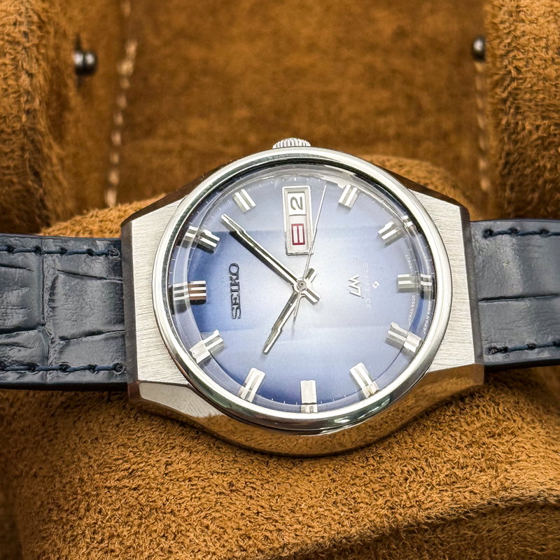 Seiko Seiko - Lord Matic "Gradient Blue Sunburst" [Serviced] 彩夢 (Saimu) – Colorful Dream - No Reserve Price - 5606-8060 - Men - 1974 vintage watch - image 24