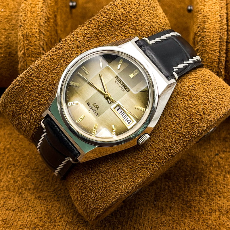 Seiko Seiko - LM (Lord Matic) "Gradient Golden Sunburst" [Near-Mint] - No Reserve Price - 5606-7310 - Men - 1973 vintage watch - image 2