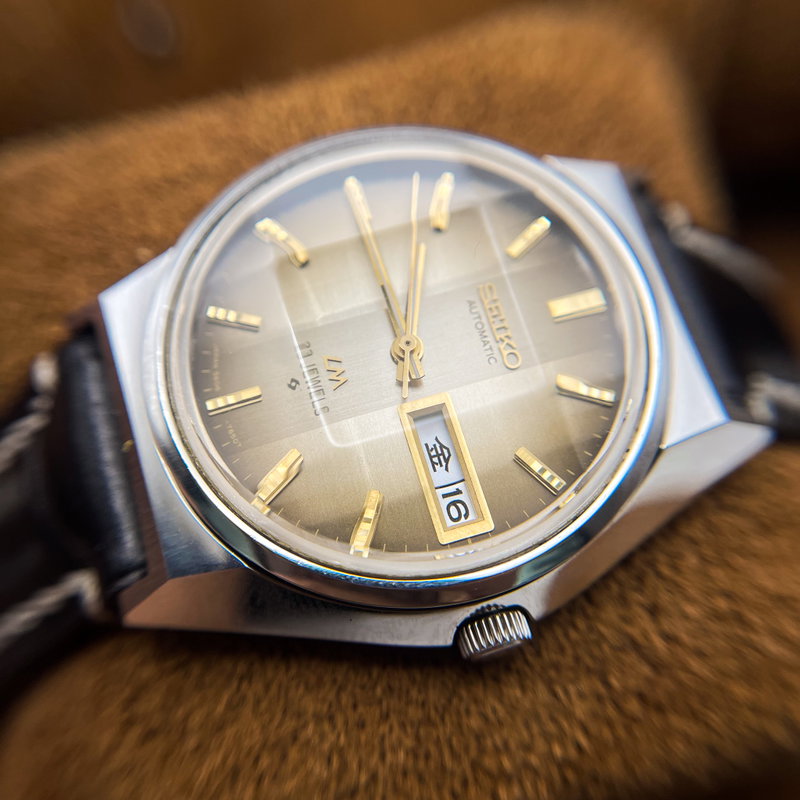 Seiko Seiko - LM (Lord Matic) "Gradient Golden Sunburst" [Near-Mint] - No Reserve Price - 5606-7310 - Men - 1973 vintage watch - image 12