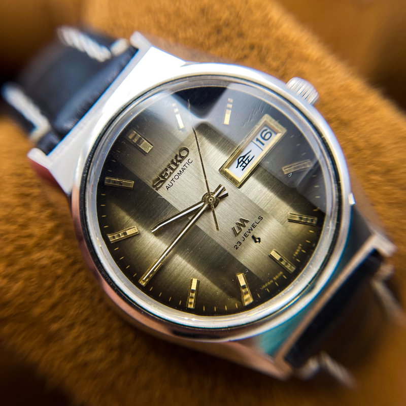 Seiko Seiko - LM (Lord Matic) "Gradient Golden Sunburst" [Near-Mint] - No Reserve Price - 5606-7310 - Men - 1973 vintage watch - image 14