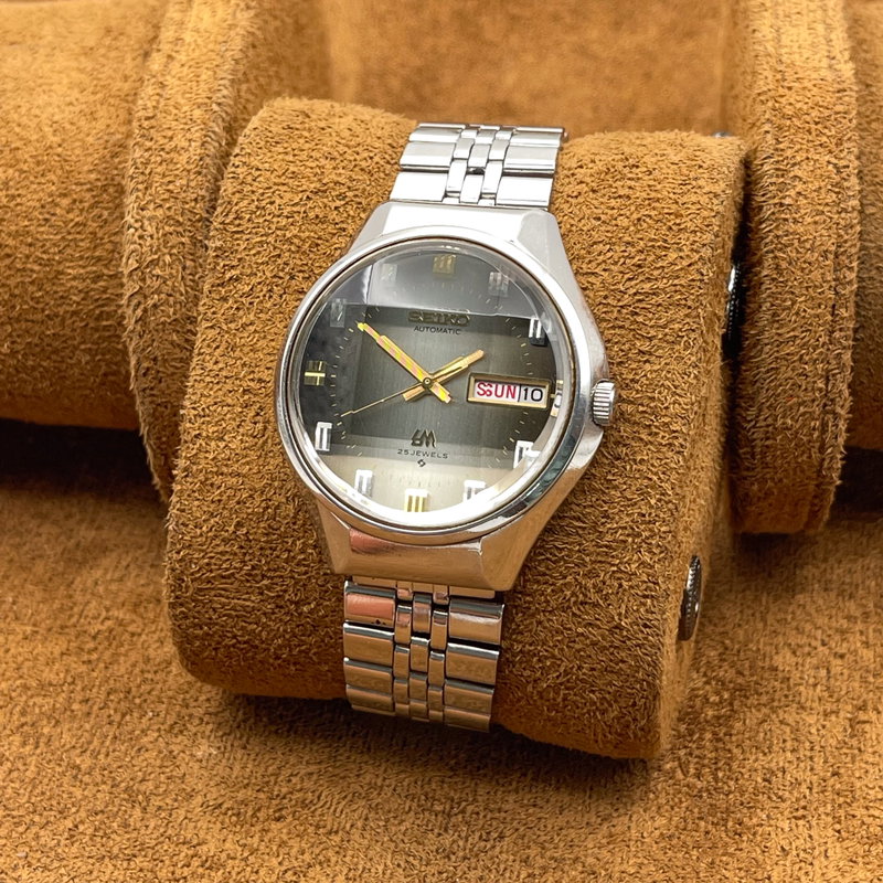 Seiko Seiko - LM  “Gradient Grey Sunburst” [Near-Mint] - 5606-7290 - Men - 1973 vintage watch - image 8