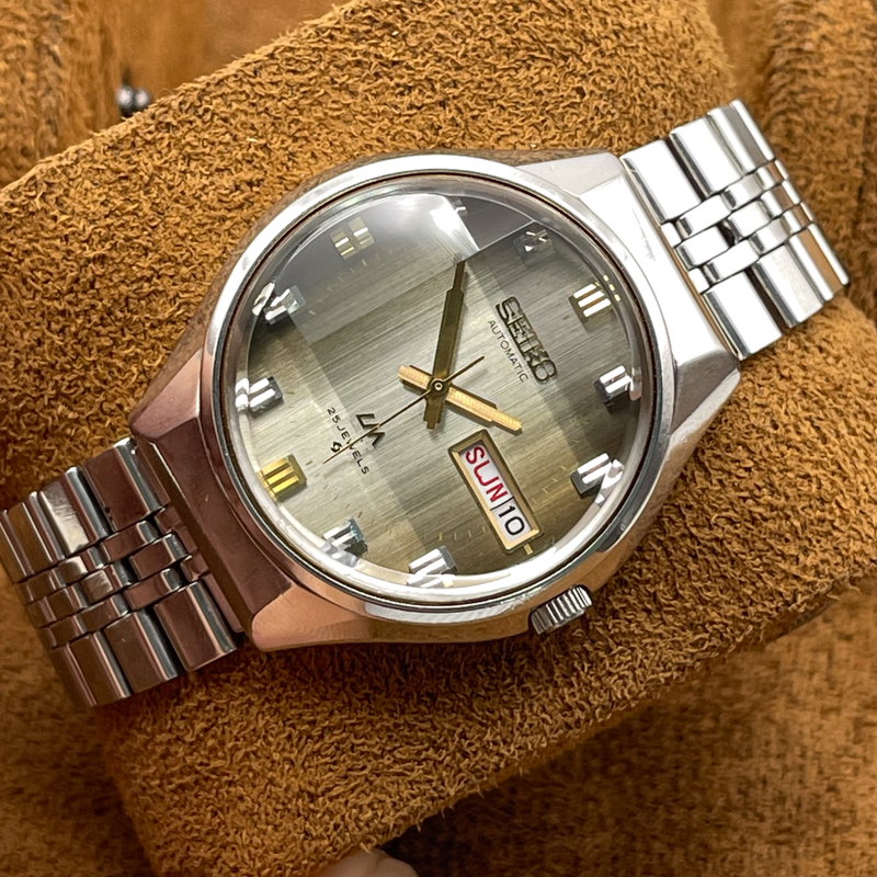 Seiko Seiko - LM  “Gradient Grey Sunburst” [Near-Mint] - 5606-7290 - Men - 1973 vintage watch - image 13