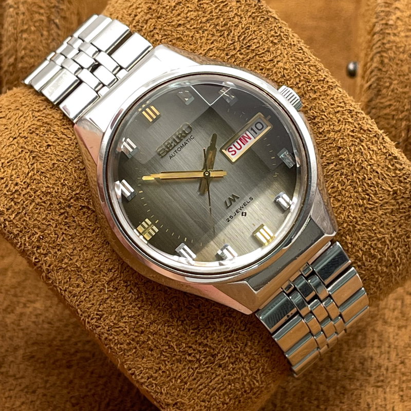 Seiko Seiko - LM  “Gradient Grey Sunburst” [Near-Mint] - 5606-7290 - Men - 1973 vintage watch - image 14