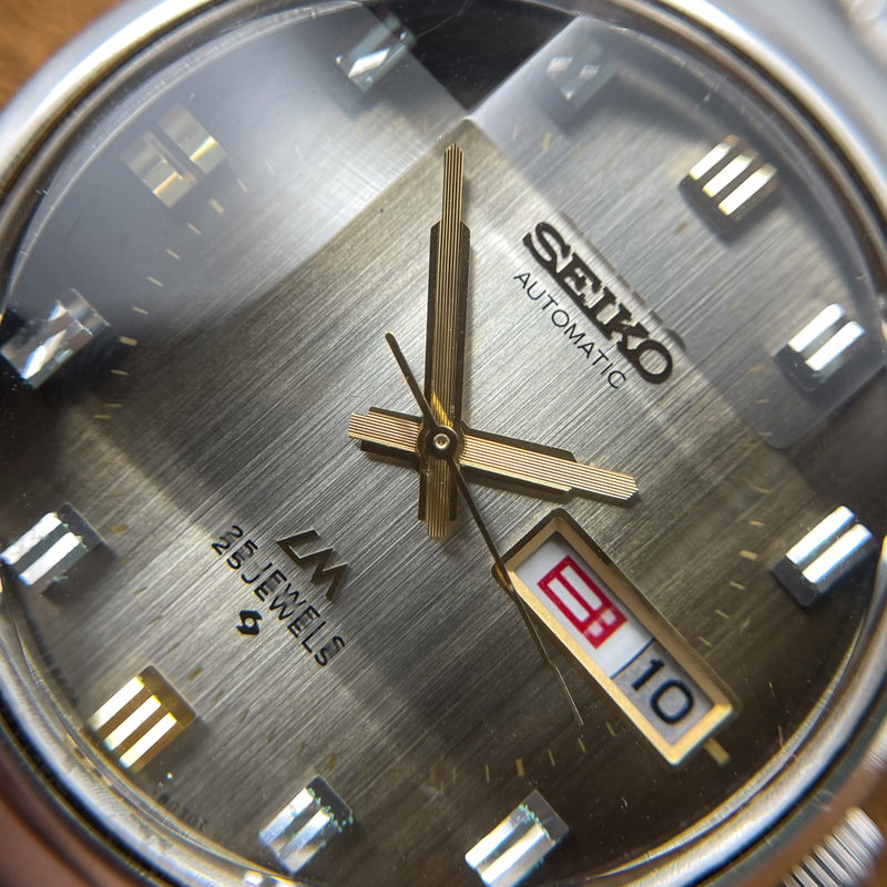 Seiko Seiko - LM  “Gradient Grey Sunburst” [Near-Mint] - 5606-7290 - Men - 1973 vintage watch - image 17