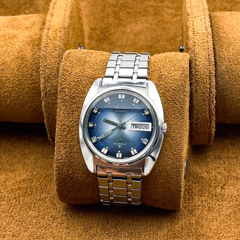 Seiko Seiko - LM "Gradient Blue Sunburst" 天藍 (Tenran) – Heavenly Blue - No Reserve Price - 5606-7230 - Men - 1973 vintage watch - image 3