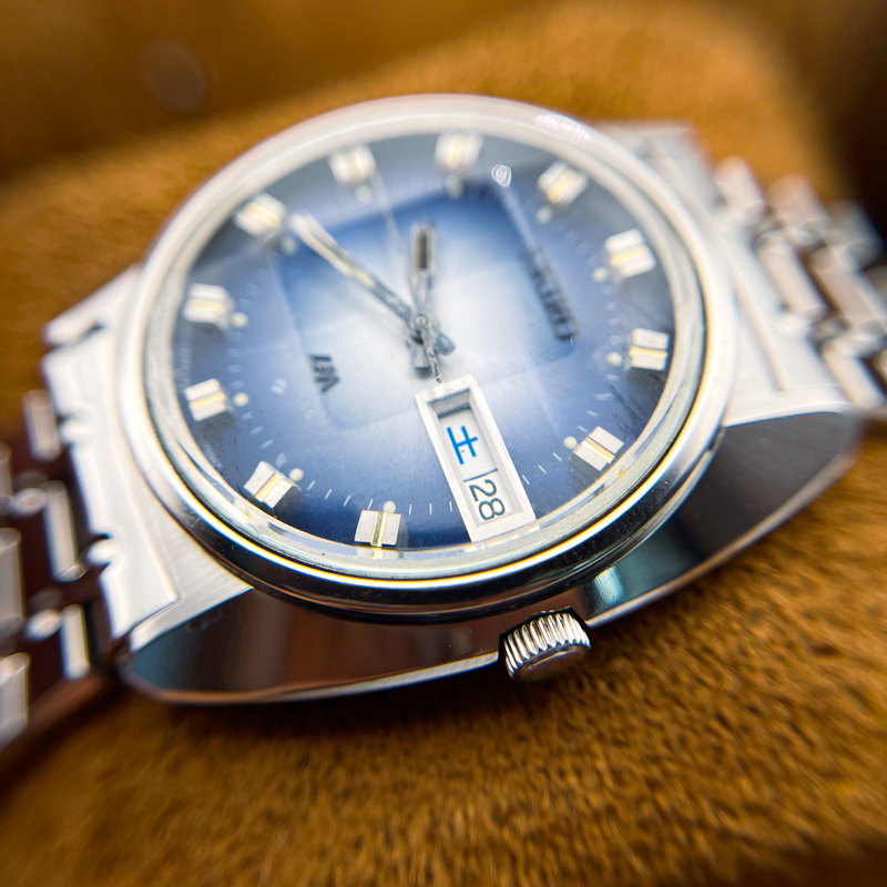 Seiko Seiko - LM "Gradient Blue Sunburst" 天藍 (Tenran) – Heavenly Blue - No Reserve Price - 5606-7230 - Men - 1973 vintage watch - image 6