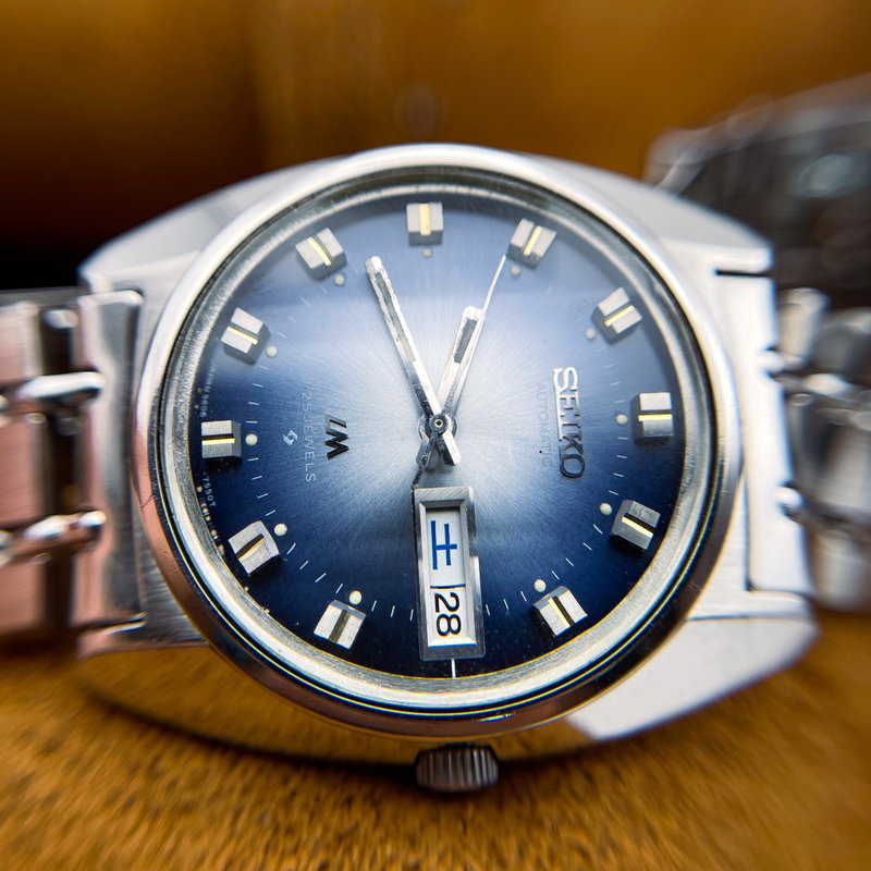 Seiko Seiko - LM "Gradient Blue Sunburst" 天藍 (Tenran) – Heavenly Blue - No Reserve Price - 5606-7230 - Men - 1973 vintage watch - image 18