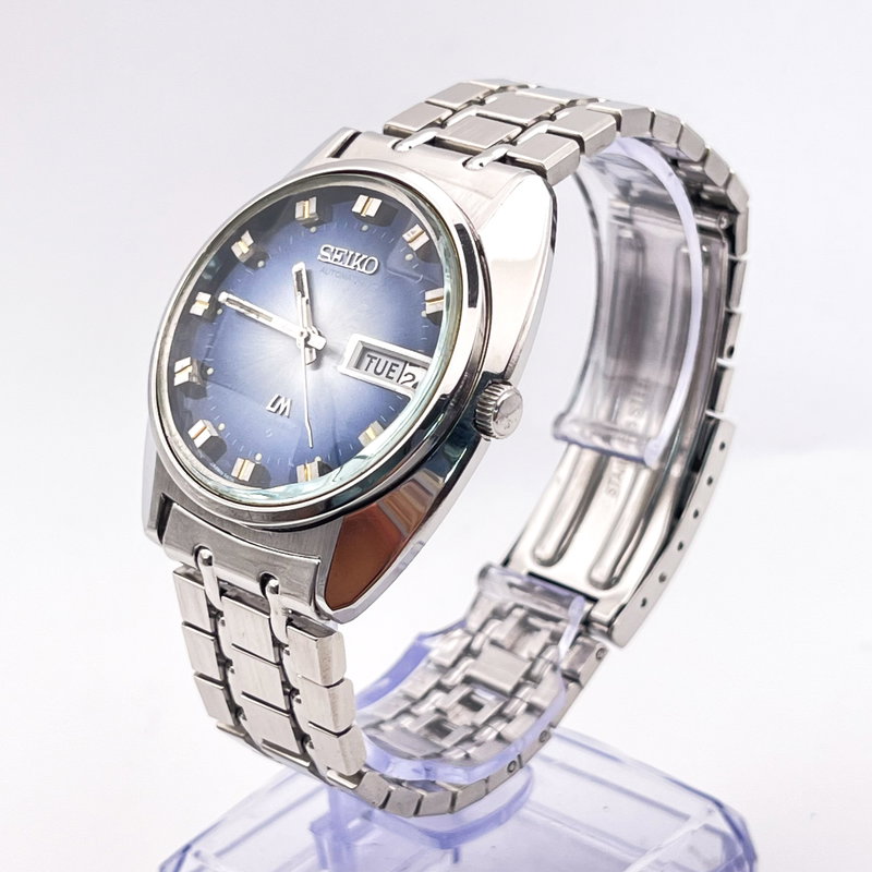 Seiko Seiko - LM "Gradient Blue Sunburst" 天藍 (Tenran) – Heavenly Blue - No Reserve Price - 5606-7230 - Men - 1973 vintage watch - image 26