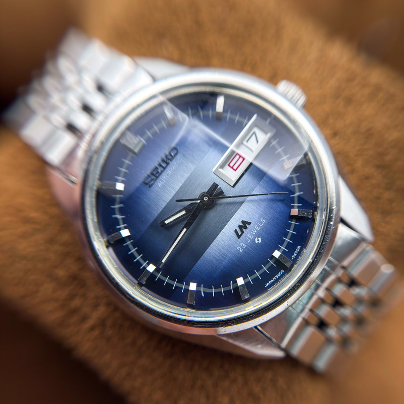 Seiko Seiko - Lord Matic "Gradient Blue Sunburst" [Near-Mint] 青幻 (Seigen) – Blue Illusion - No Reserve Price - 5606-7280 - Men - 1970-1979  vintage watch - image 24