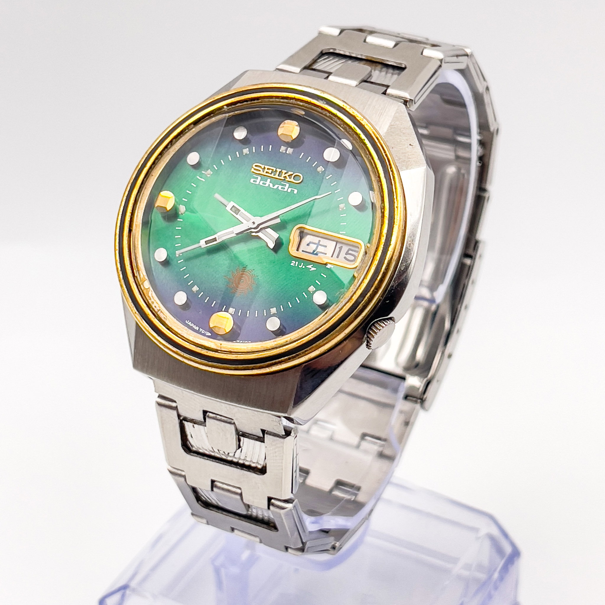 Seiko - Advan "Gradient Sunburst" 輝模 (Kimō) – Radiant Form - No reserve price - 7019-7300 - Men - 1973