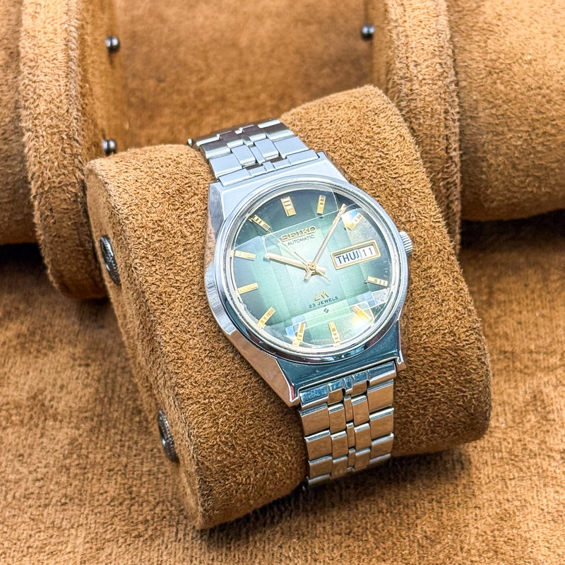 Seiko Seiko - Lord Matic "Gradient Green Sunburst" 光渦 – Kōka – Vortex of Light - No reserve price - 5606-7310 - Men - 1974 vintage watch - image 14