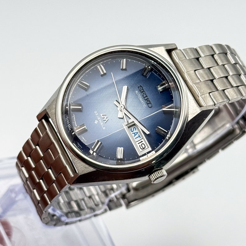 Seiko Seiko - Lord Matic "Gradient Blue Sunburst" 夜晶 (Yashō) – Night Crystal - No reserve price - 5606-7260 - Men - 1972 vintage watch - image 9