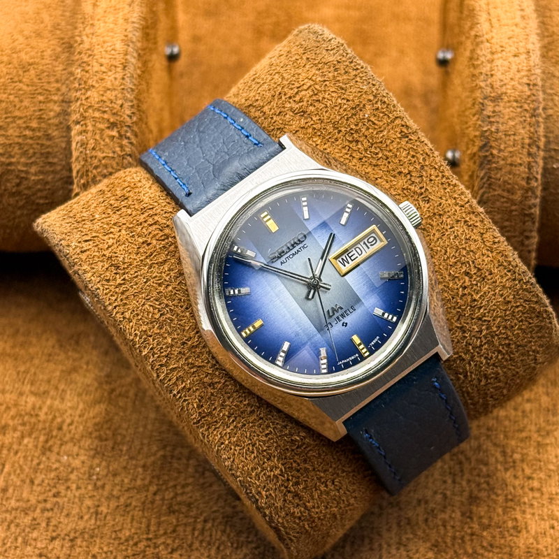 Seiko Seiko - Lord Matic "Gradient Blue Sunburst" 光映 – Kōei – Reflected Light - No reserve price - 5606-7310 - Men - 1973 vintage watch - image 5