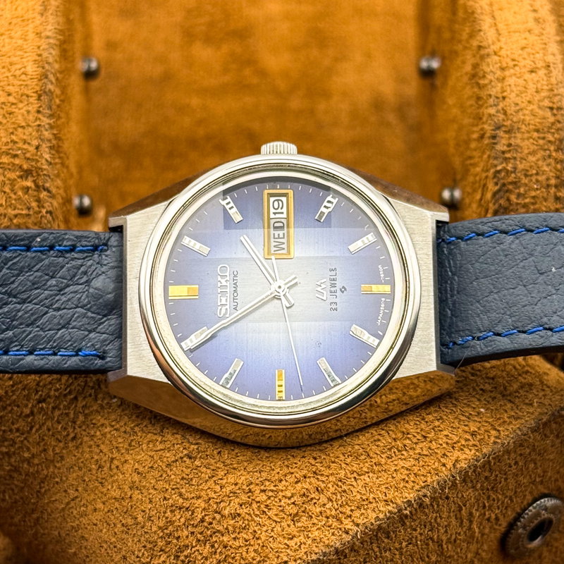 Seiko Seiko - Lord Matic "Gradient Blue Sunburst" 光映 – Kōei – Reflected Light - No reserve price - 5606-7310 - Men - 1973 vintage watch - image 13