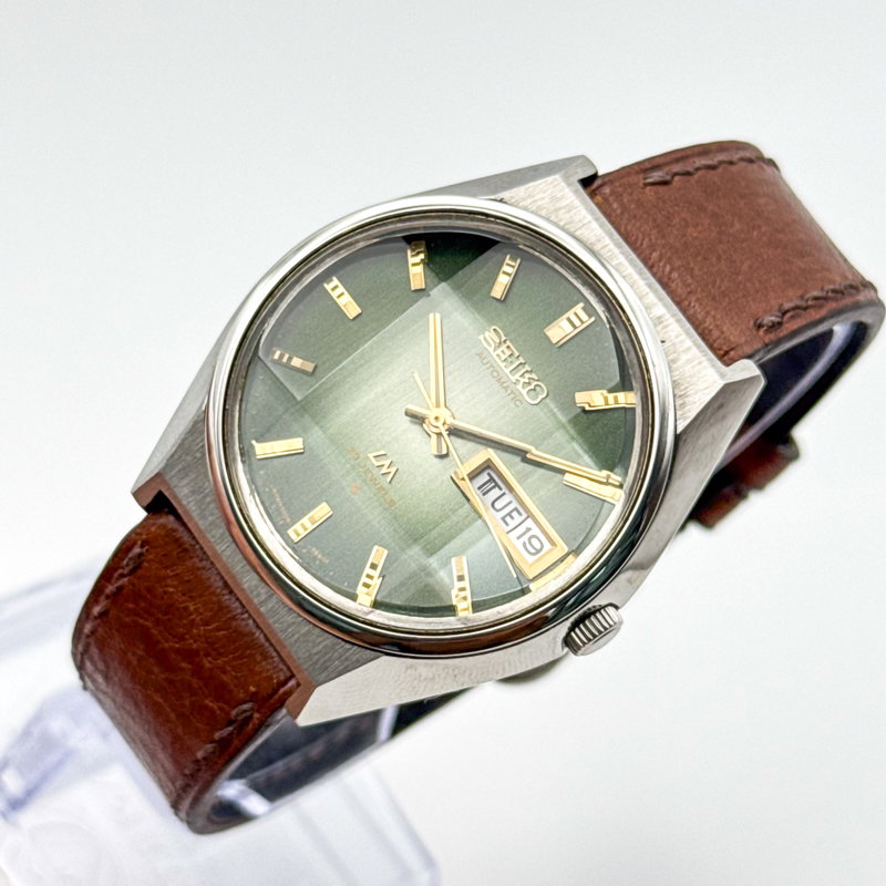 Seiko Seiko - LM "Gradient Green Sunburst" [Near-Mint] 純光 (Junkō) – Pure Light - No reserve price - 5606-7310 - Men - 1973 vintage watch - image 1