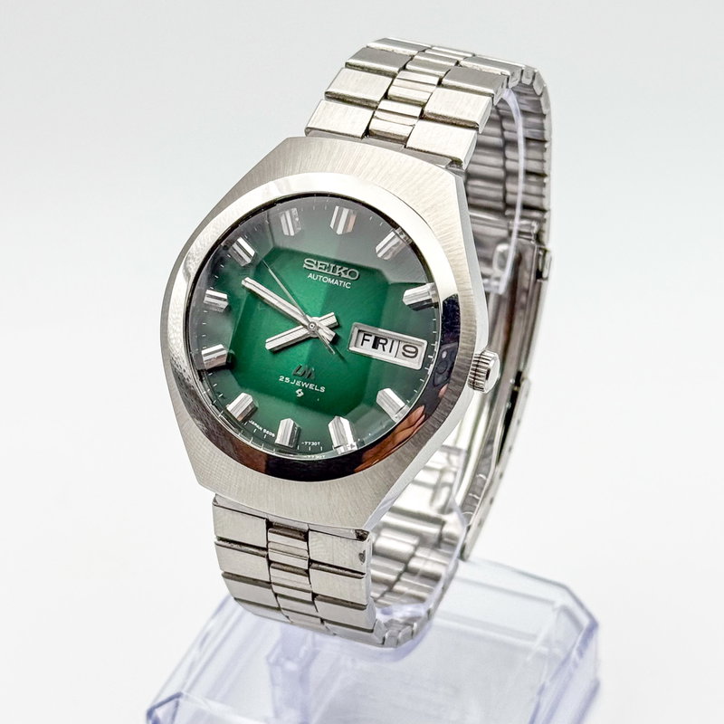 Seiko Seiko - LM "Gradient Green Sunburst" [Near-Mint] 揺影 (Yōei) – Swaying Shadow - 5606-7360 - Men - 1975 vintage watch - image 2