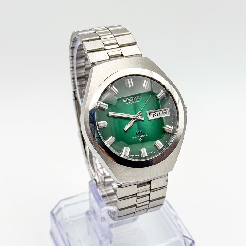 Seiko Seiko - LM "Gradient Green Sunburst" [Near-Mint] 揺影 (Yōei) – Swaying Shadow - 5606-7360 - Men - 1975 vintage watch - image 4