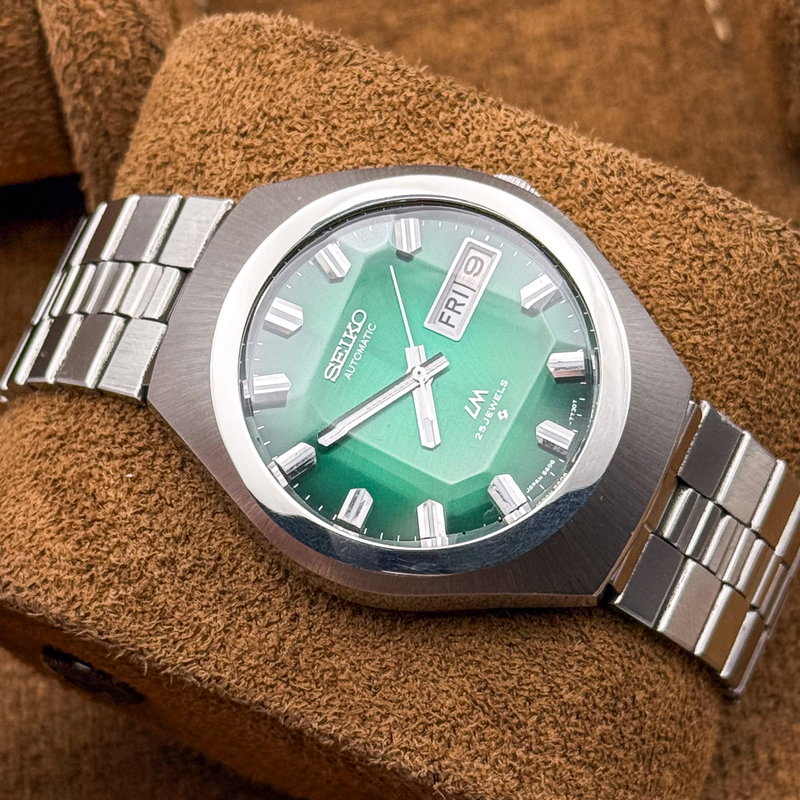 Seiko Seiko - LM "Gradient Green Sunburst" [Near-Mint] 揺影 (Yōei) – Swaying Shadow - 5606-7360 - Men - 1975 vintage watch - image 12