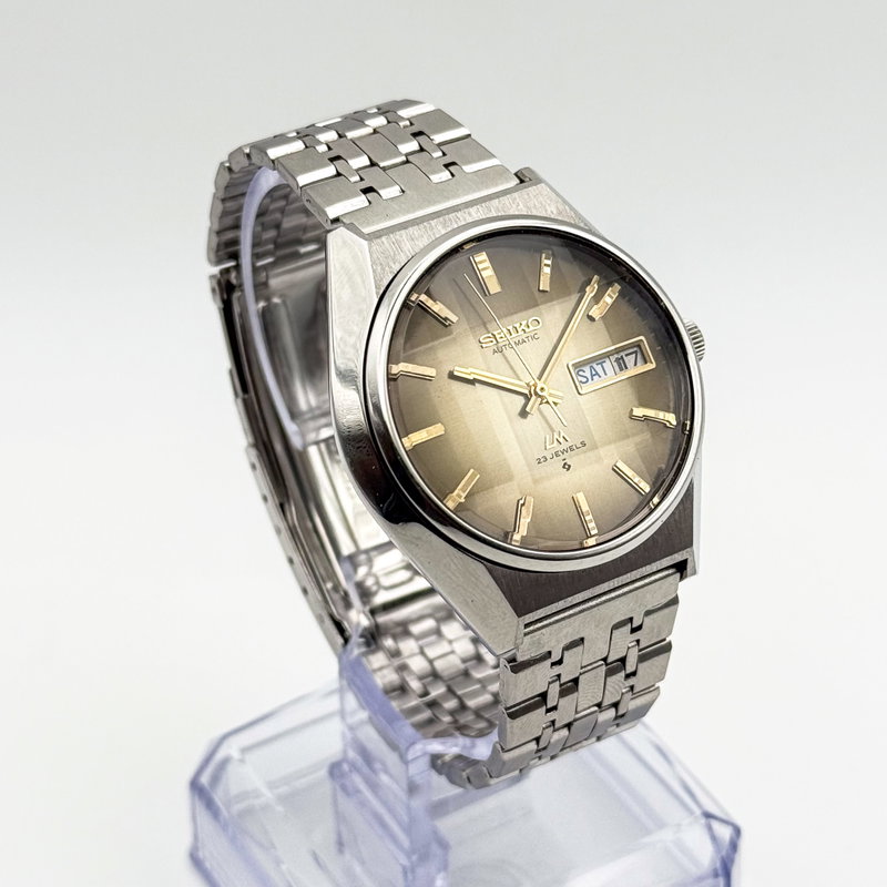 Seiko Seiko - LM "Gradient Golden Sunburst" [Near-Mint] 反光 (Hankō) – Reflected Light - 5606-7192 - Men - 1973 vintage watch - image 9