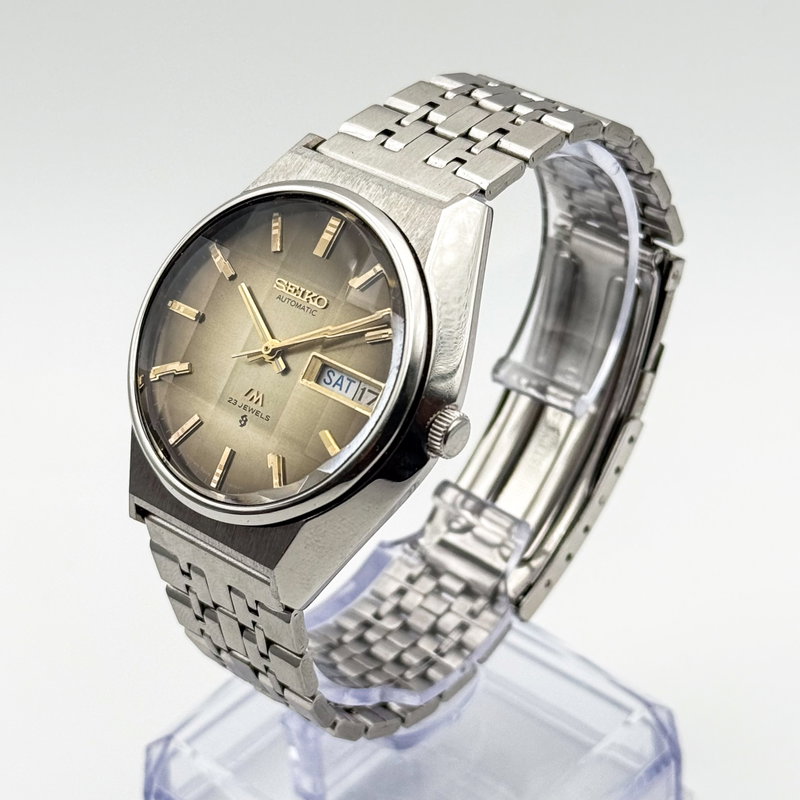 Seiko Seiko - LM "Gradient Golden Sunburst" [Near-Mint] 反光 (Hankō) – Reflected Light - 5606-7192 - Men - 1973 vintage watch - image 11