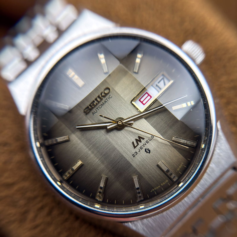 Seiko Seiko - LM "Gradient Golden Sunburst" [Near-Mint] 反光 (Hankō) – Reflected Light - 5606-7192 - Men - 1973 vintage watch - image 28