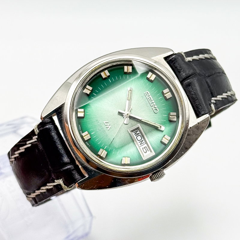 Seiko Seiko - Lord Matic "Gradient Green Sunburst" 柔光 (Jūkō) – Soft Light - No reserve price - 5606-7230 - Men - 1973 vintage watch - image 9