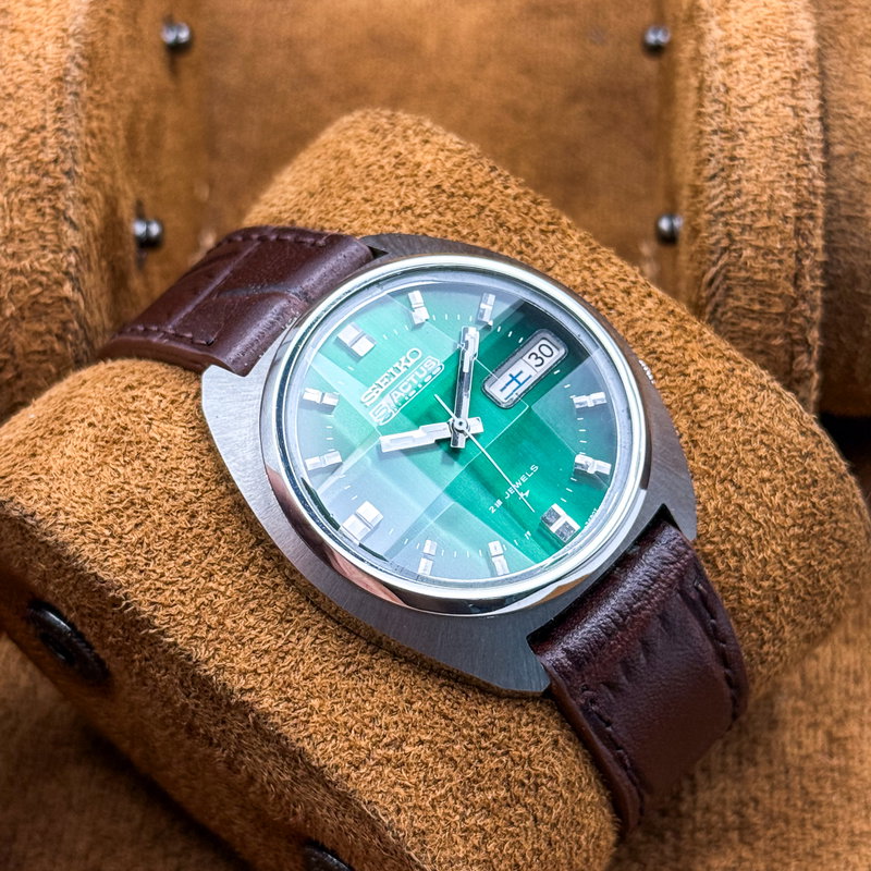 Seiko Seiko - Actus "Vivid Green Sunburst" [Near-Mint] 夢絹 (Yumekin) – Silk of Dreams - No reserve price - 7019-7350 - Men - 1974 vintage watch - image 9