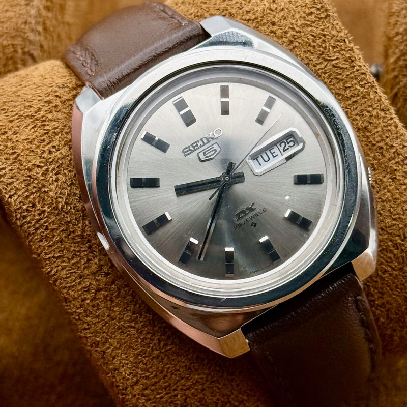 Seiko Seiko - Seiko DX 鏡耀 (Kyōyō) – Mirror Glow - Ingen mindstepris - 6106-8110 - Men - 1968 vintage watch - image 5