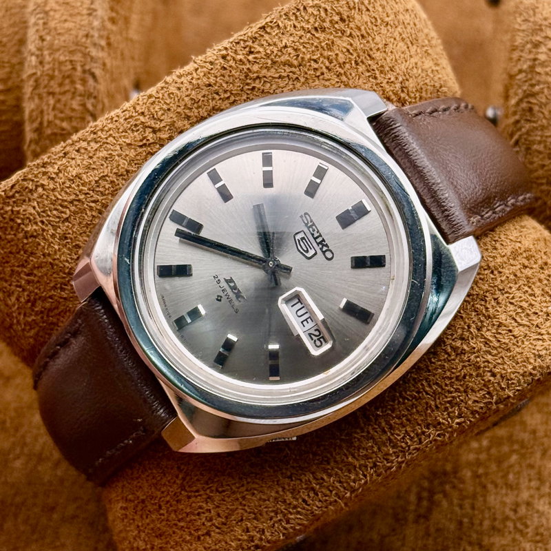 Seiko Seiko - Seiko DX 鏡耀 (Kyōyō) – Mirror Glow - Ingen mindstepris - 6106-8110 - Men - 1968 vintage watch - image 6