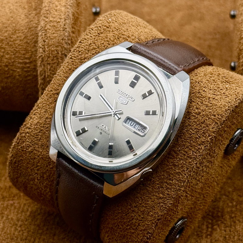 Seiko Seiko - Seiko DX 鏡耀 (Kyōyō) – Mirror Glow - Ingen mindstepris - 6106-8110 - Men - 1968 vintage watch - image 7