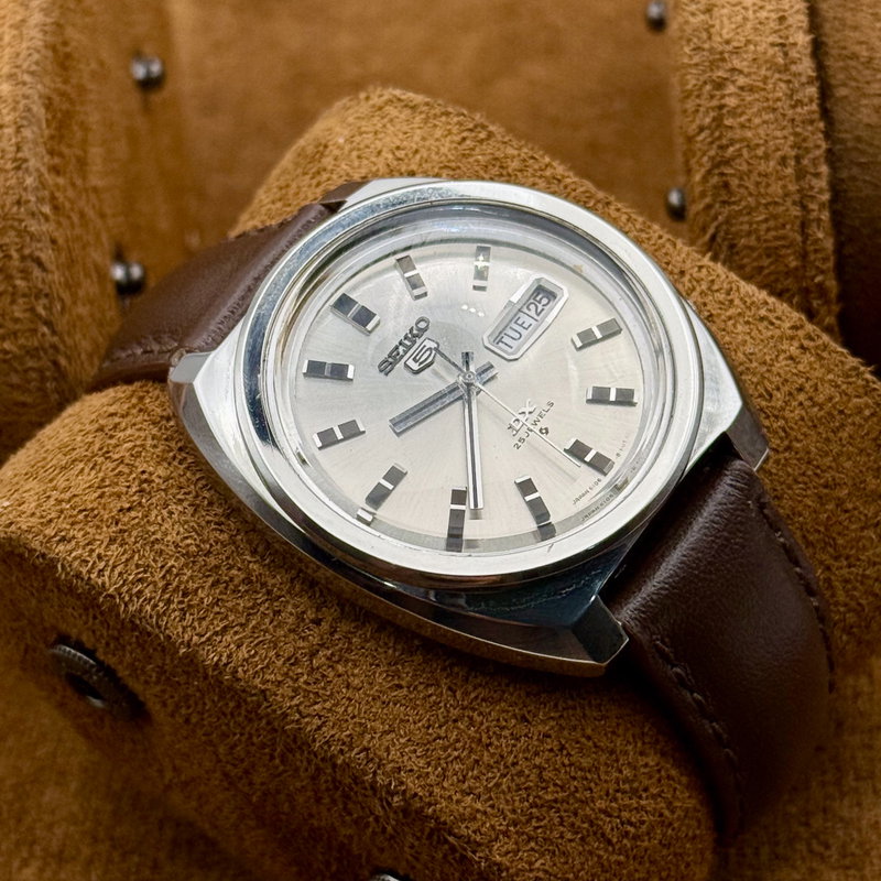 Seiko Seiko - Seiko DX 鏡耀 (Kyōyō) – Mirror Glow - Ingen mindstepris - 6106-8110 - Men - 1968 vintage watch - image 8