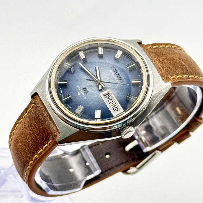 Seiko Seiko - LM “Brushed Blue Sunburst” 青嵐 (Ao Arashi) – Blue Storm - No Reserve Price - 5606-7071 - Men - 1972 vintage watch - image 10