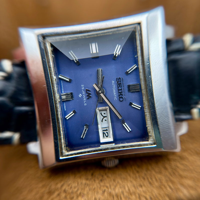 Seiko Seiko - Seiko LM "Gradient Blue Sunburst" 反光 (Hankō) – Reflected Light - No Reserve Price - 5606-5080 - Men - 1972 vintage watch - image 3