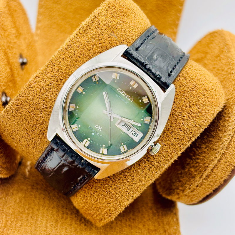 Seiko Seiko - Lord Matic "Gradient Green Sunburst" 輝流 (Kiryu) – Flowing Radiance - No Reserve Price - 5606-7231 - Men - 1973 vintage watch - image 1