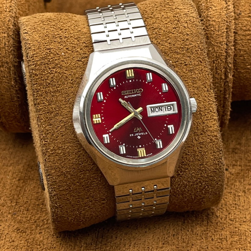 Seiko Seiko - Lord Matic "Gradient Ruby Sunburst" 焔暈 (Hon’un) – Flame Aura - No Reserve Price - 5606-7290 - Men - 1973 vintage watch - image 5