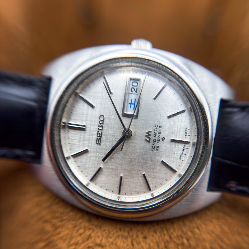 Seiko Seiko - Lord Matic "Linen-dial" 銀輝 (Ginki) – Silver Radiance - No Reserve Price - 5606-7140 - Men - 1971 vintage watch - image 17