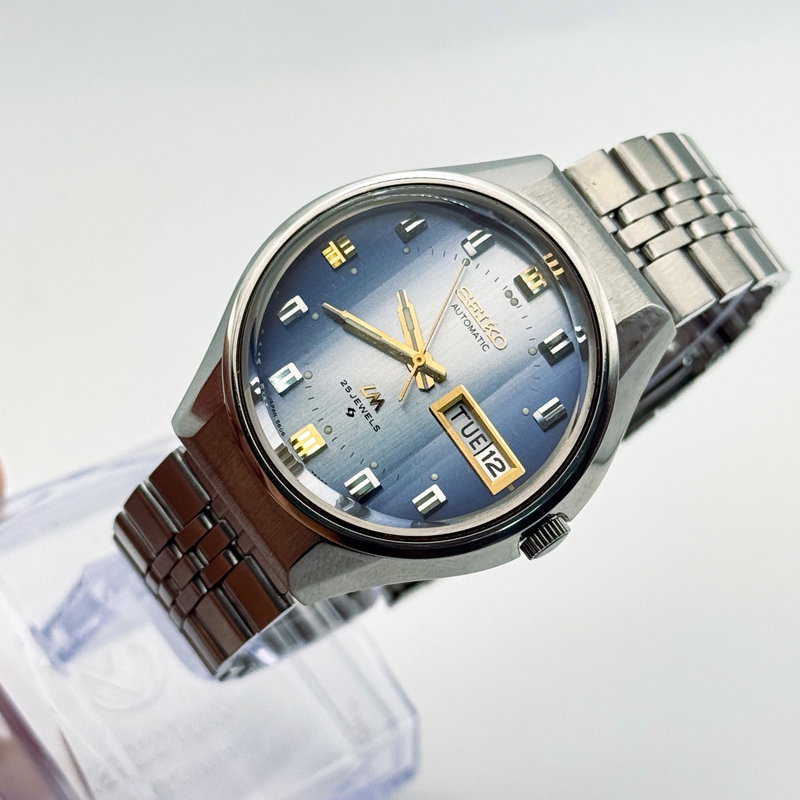Seiko Seiko - LM "Gradient Sky Blue Sunburst" [Serviced] "Near-Mint" - 5606-7290 - Men - 1974 vintage watch - image 8