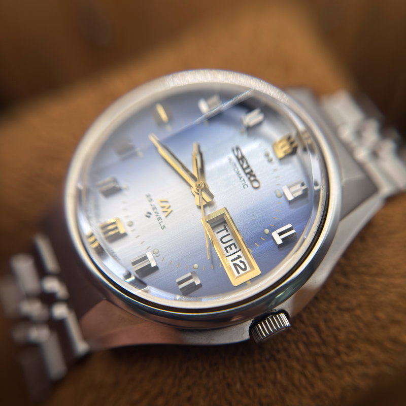 Seiko Seiko - LM "Gradient Sky Blue Sunburst" [Serviced] "Near-Mint" - 5606-7290 - Men - 1974 vintage watch - image 17