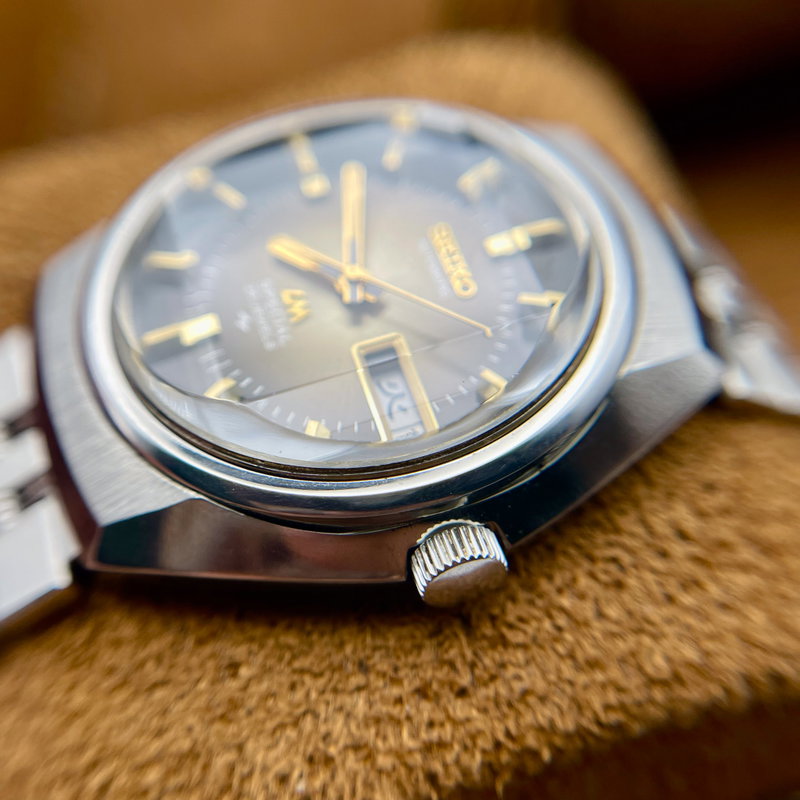 Seiko Seiko - LM Special "Gradient Golden Sunburst" ["Near-NOS"] "Serviced" 金霞 (Kin Kasumi) – Golden Haze - 5216-6020 - Men - 1974 vintage watch - image 21