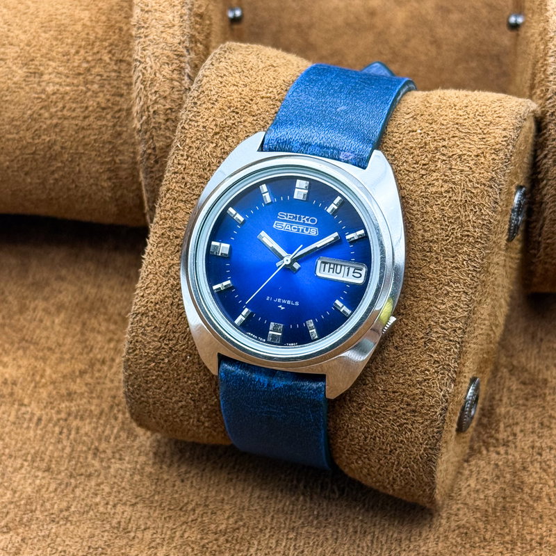 Seiko Seiko - Actus "Vivid Blue Sunburst" 風幻 (Fūgen) – Wind Phantom - No Reserve Price - 7019-7350 - Men - 1974 vintage watch - image 2