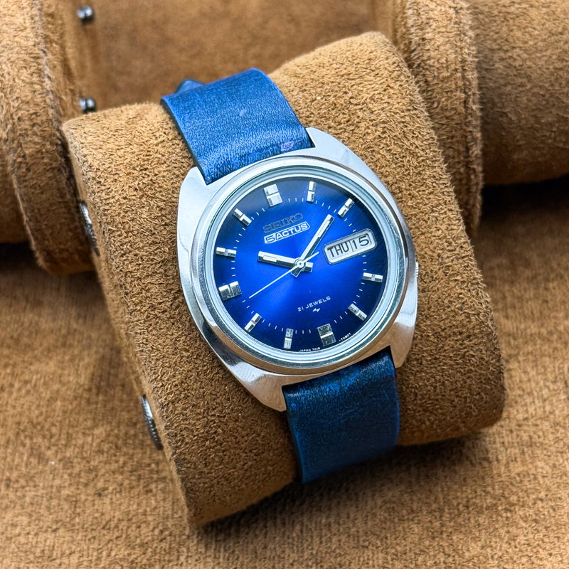 Seiko Seiko - Actus "Vivid Blue Sunburst" 風幻 (Fūgen) – Wind Phantom - No Reserve Price - 7019-7350 - Men - 1974 vintage watch - image 3
