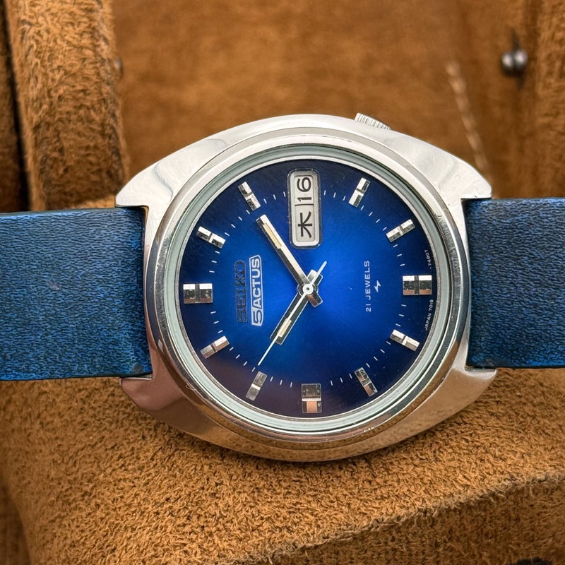 Seiko Seiko - Actus "Vivid Blue Sunburst" 風幻 (Fūgen) – Wind Phantom - No Reserve Price - 7019-7350 - Men - 1974 vintage watch - image 15