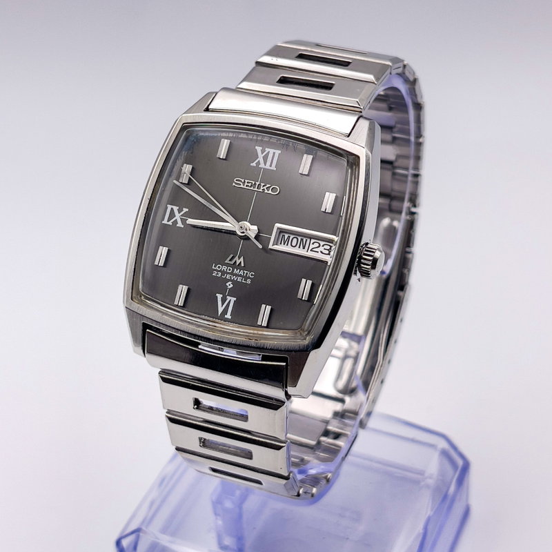 Seiko Seiko - Lord Matic [Serviced] 月輪 (Gachirin) – Lunar Ring - No Reserve Price - 5606-5000 - Men - 1970 vintage watch - image 1