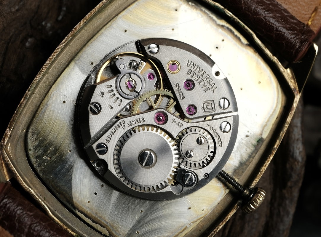 Universal Genève Universal Genève - Ultra-Slim - No reserve price - 542137 - Men - 1974 vintage watch - image 7